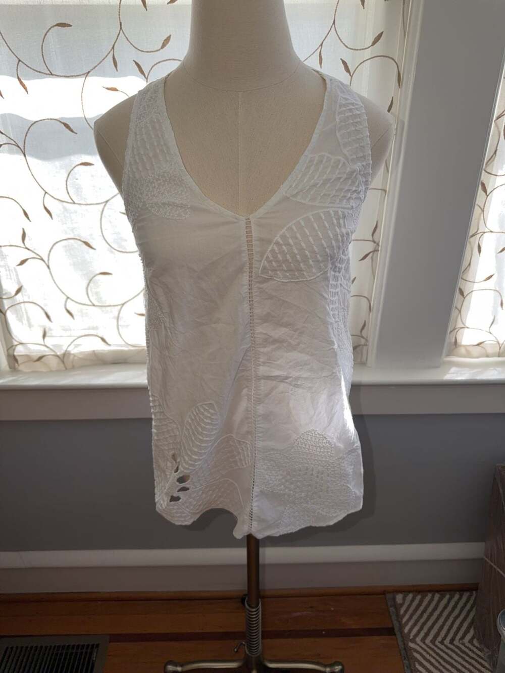 Tracy Reese White Embroidered Floral Racerback Tank Top Size XS